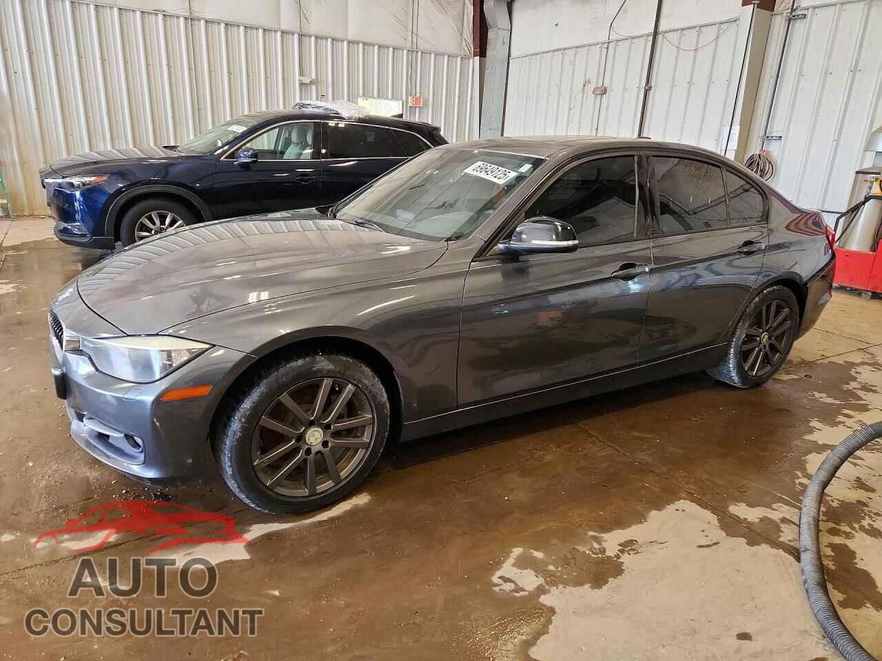 BMW 3 SERIES 2012 - WBA3A5C55CF257328