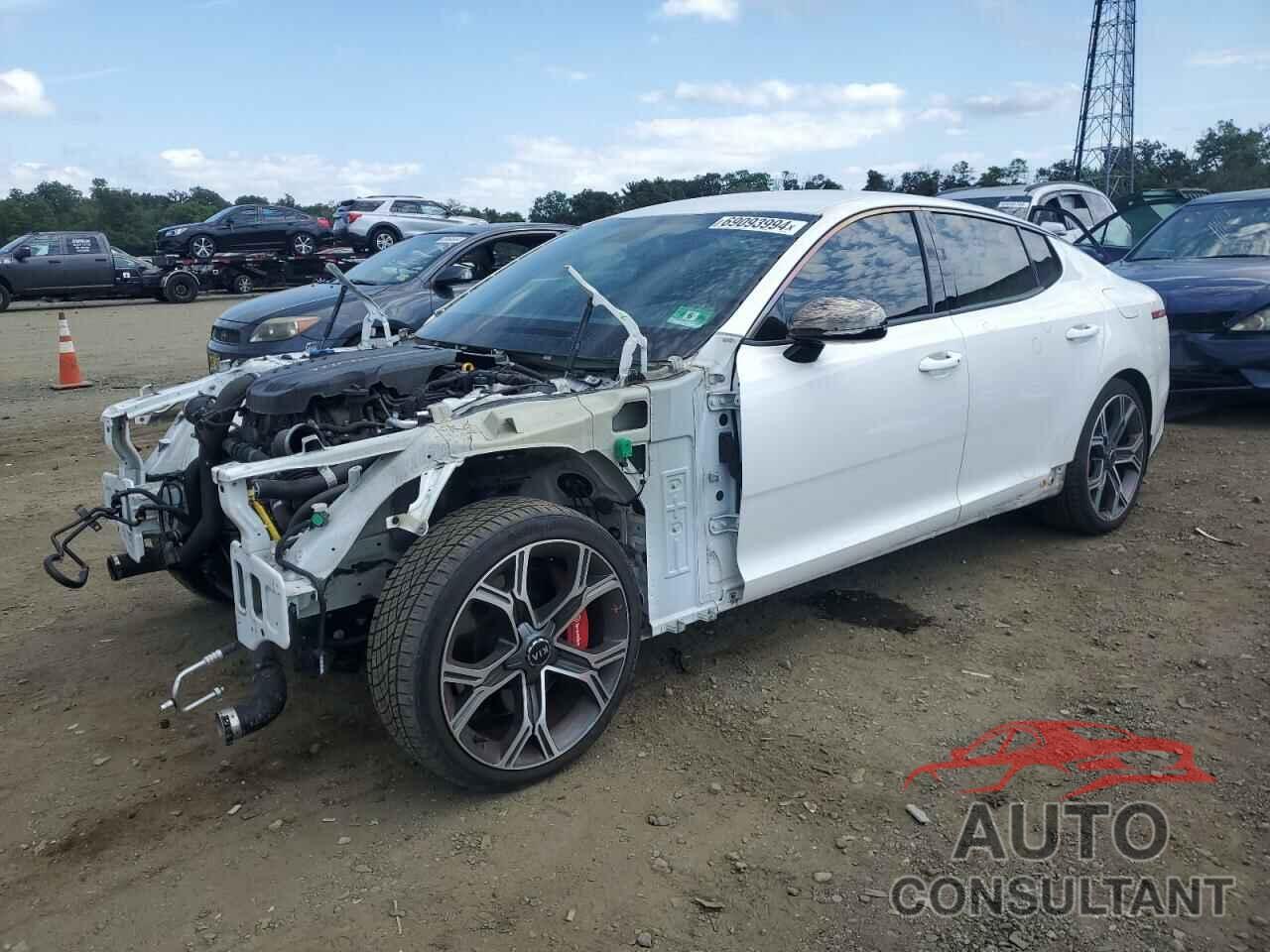 KIA STINGER 2018 - KNAE35LC1J6027641