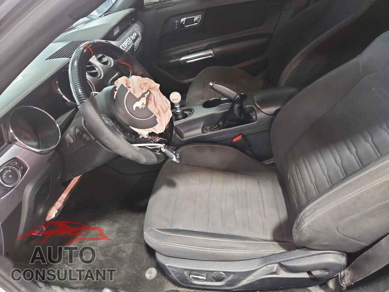 FORD MUSTANG 2017 - 1FA6P8CF8H5323530