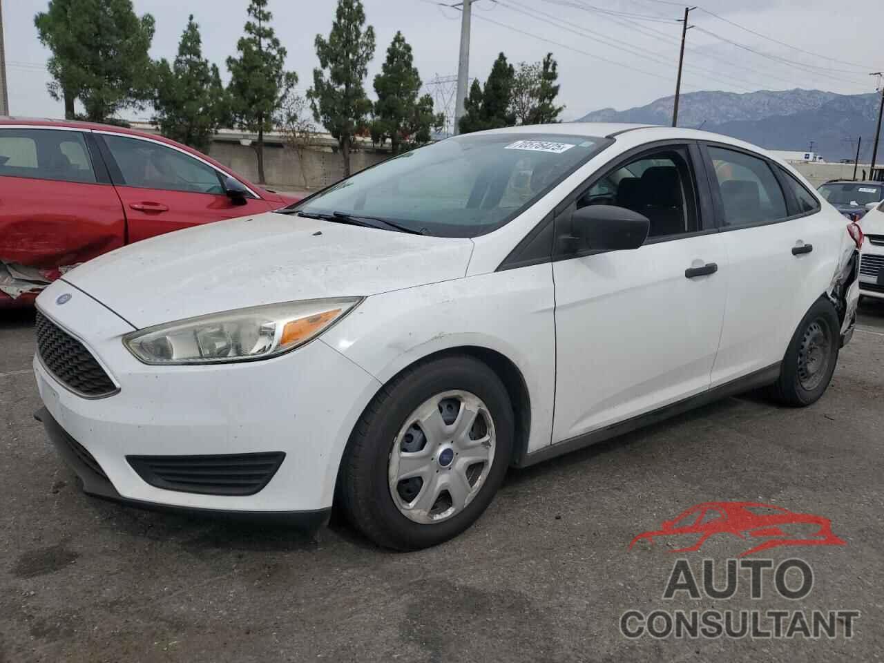 FORD FOCUS 2015 - 1FADP3E25FL328391
