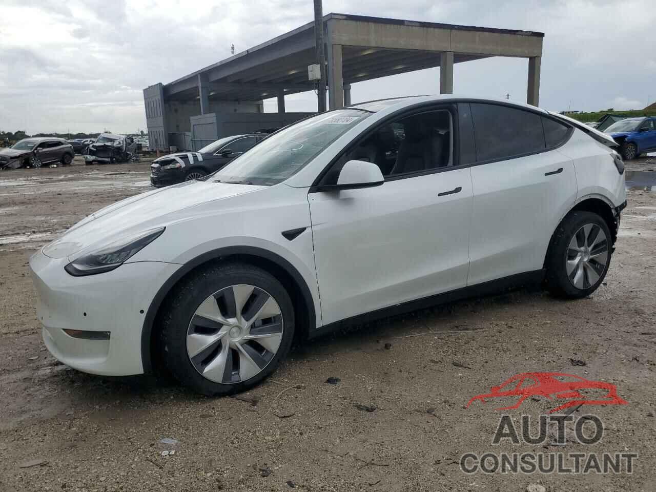 TESLA MODEL Y 2020 - 5YJYGDEE9LF017153