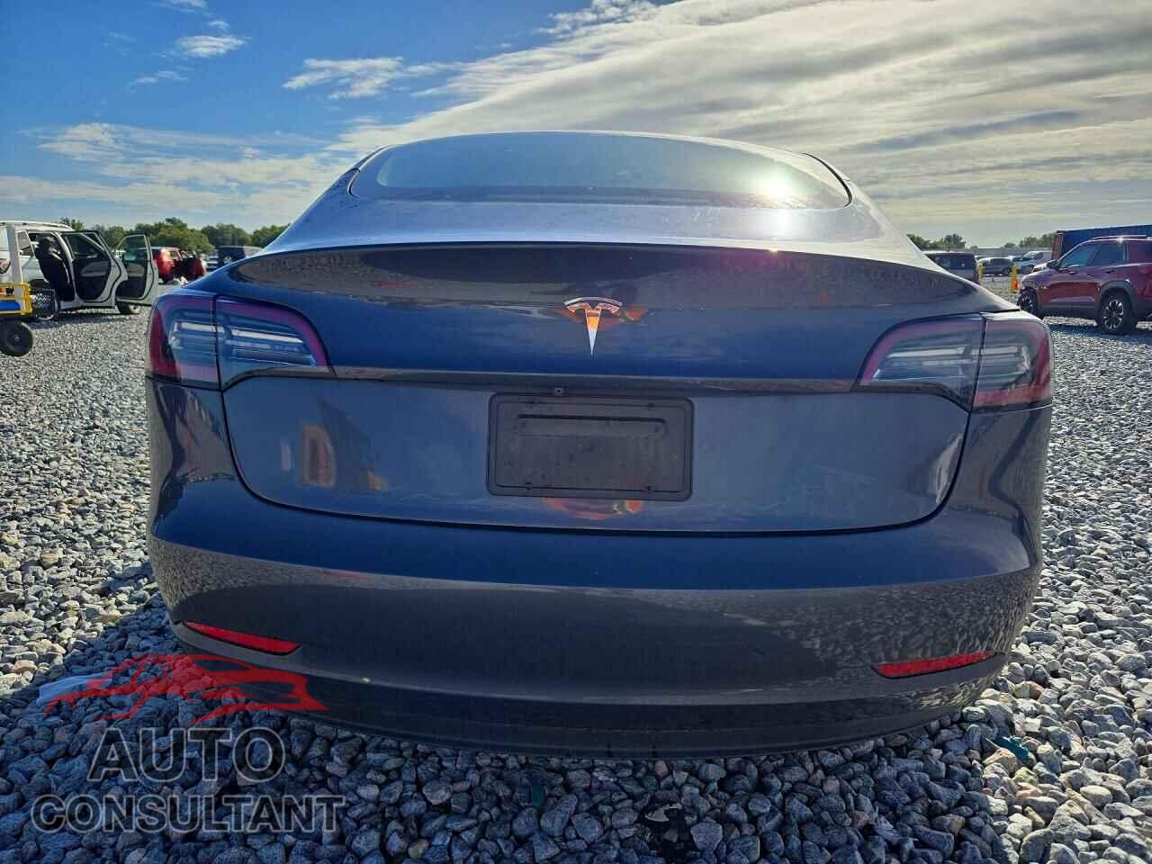 TESLA MODEL 3 2023 - 5YJ3E1EA9PF428845
