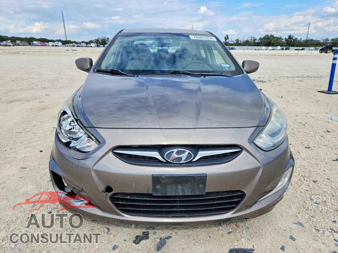 HYUNDAI ACCENT 2012 - KMHCU4AE5CU098440