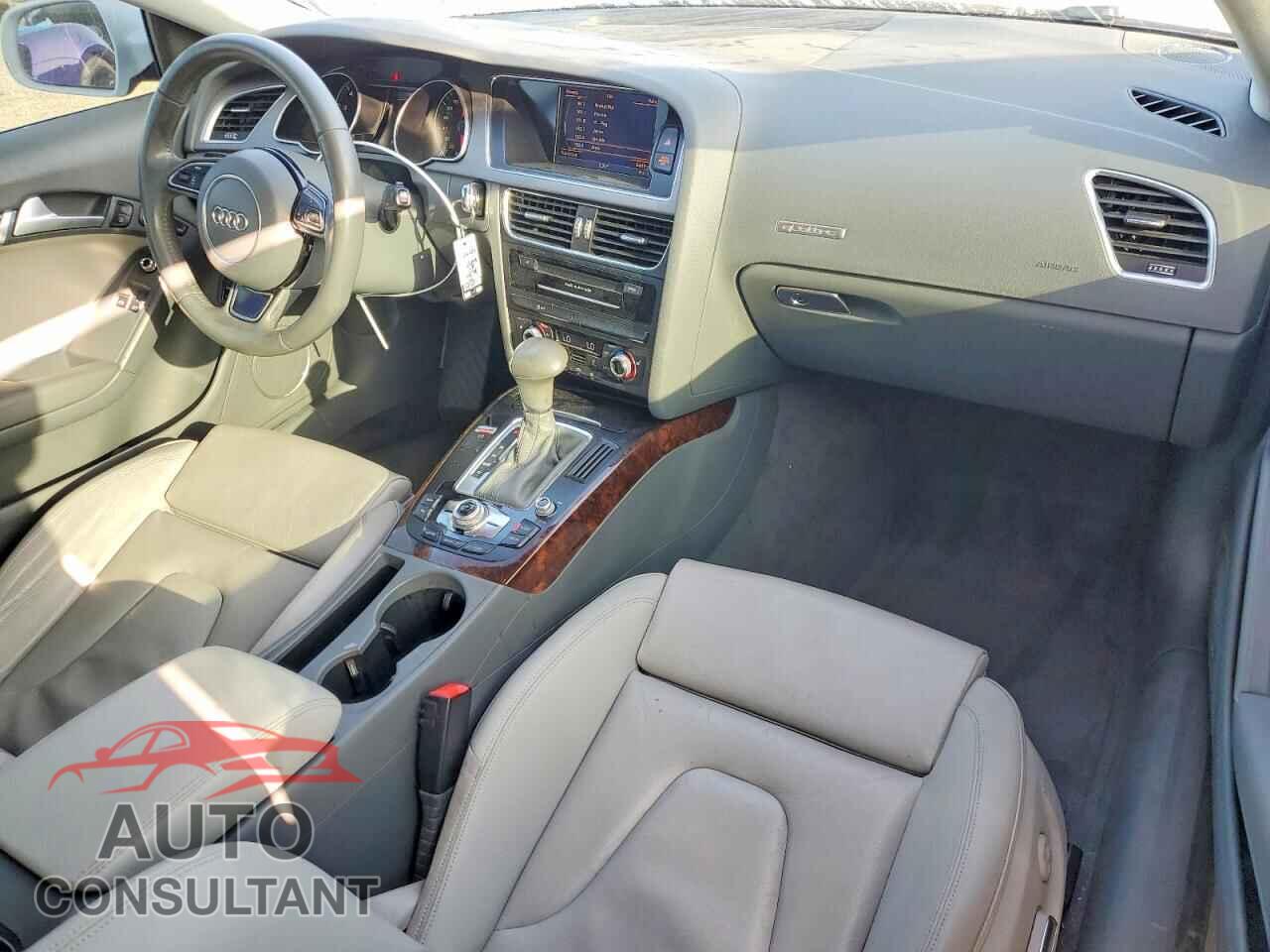 AUDI A5 2013 - WAULFAFR0DA035691