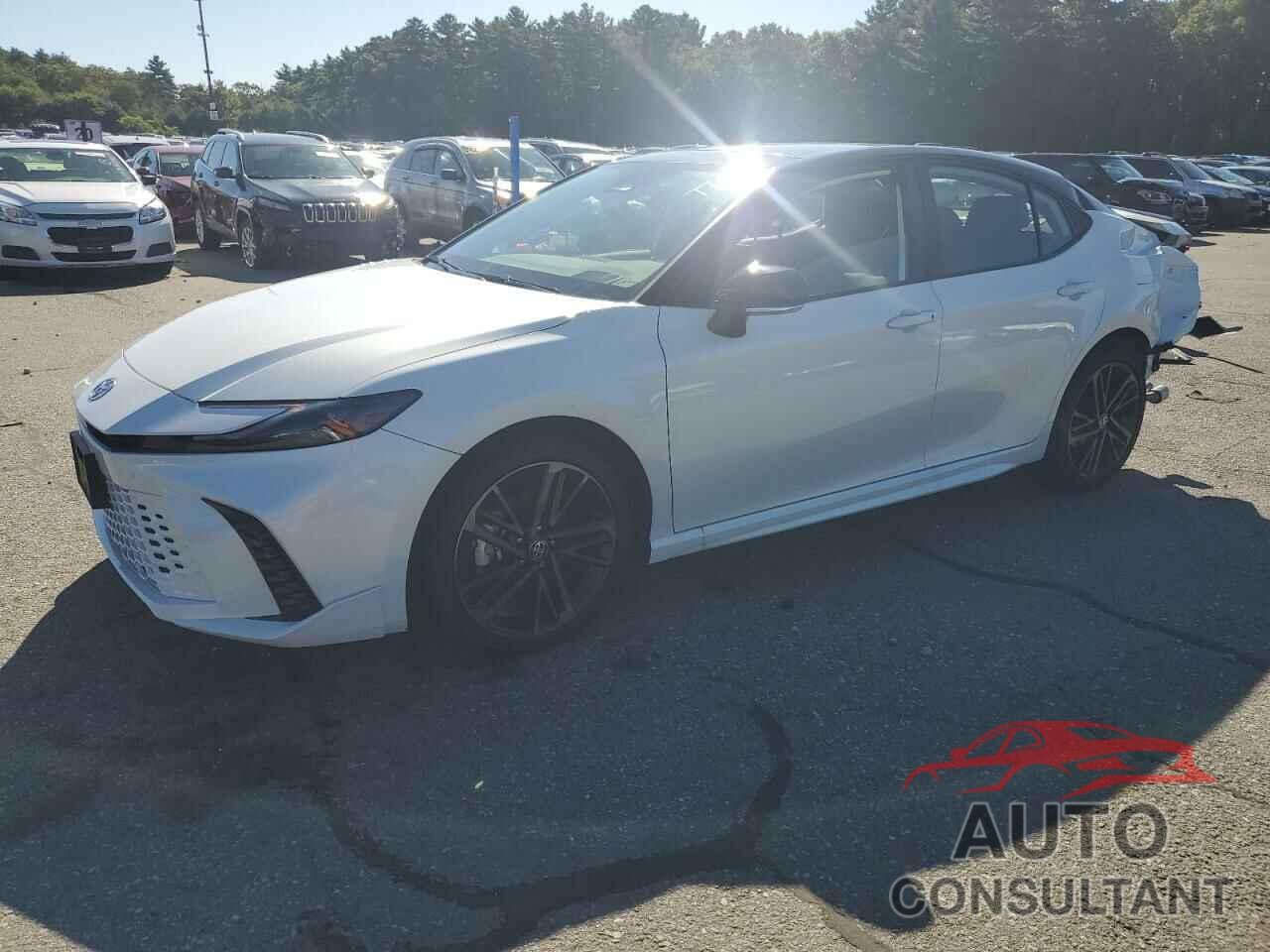 TOYOTA CAMRY 2025 - 4T1DBADKXSU003556