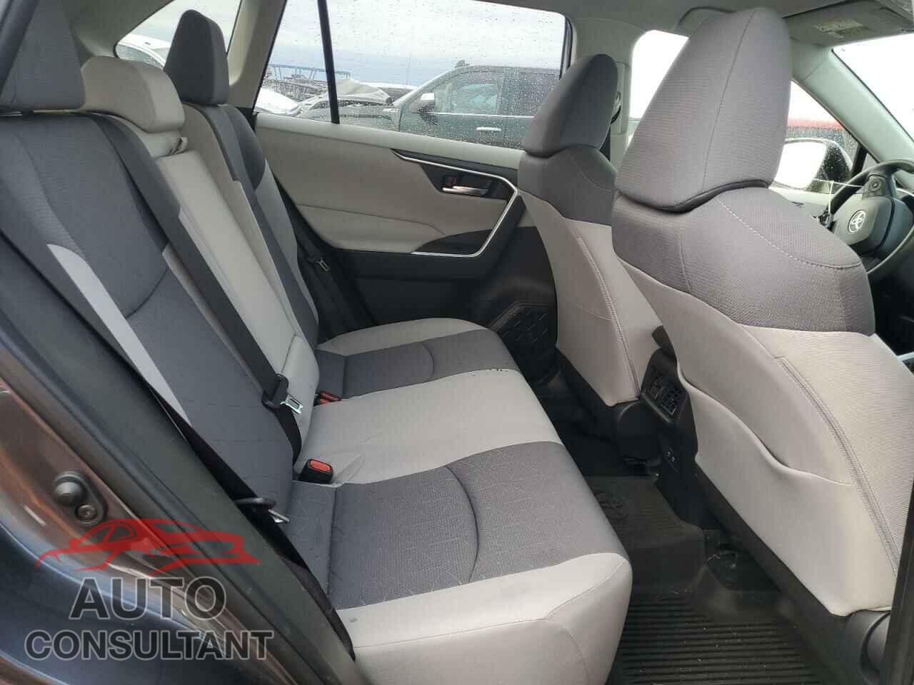 TOYOTA RAV4 2020 - JTMP1RFV7LJ035801