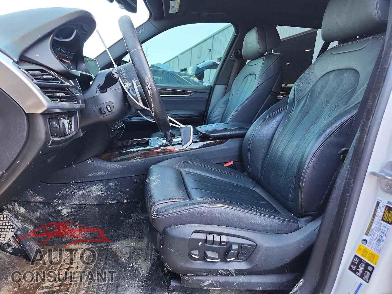 BMW X5 2018 - 5UXKR6C59J0U14418