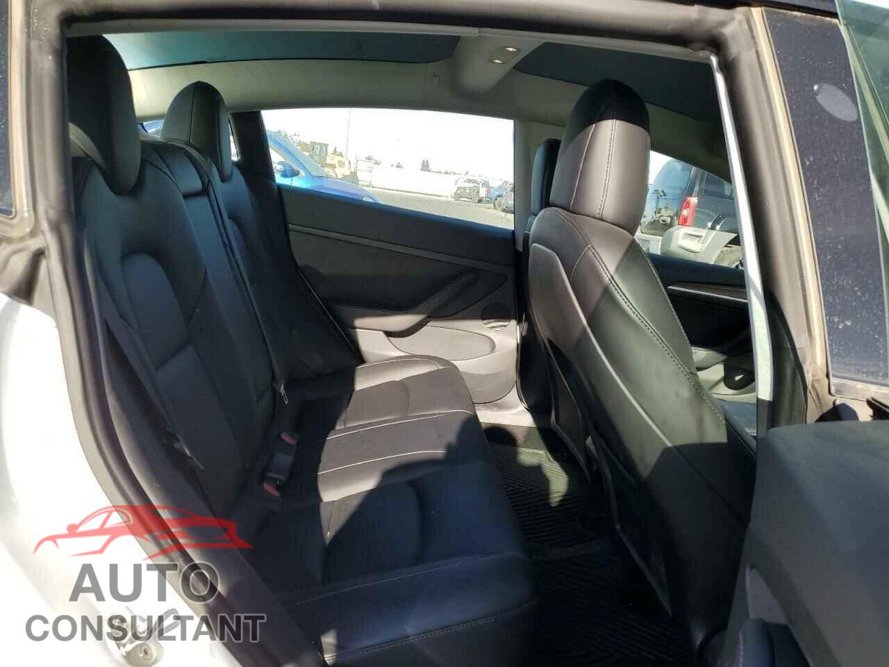 TESLA MODEL 3 2023 - 5YJ3E1EA1PF401588