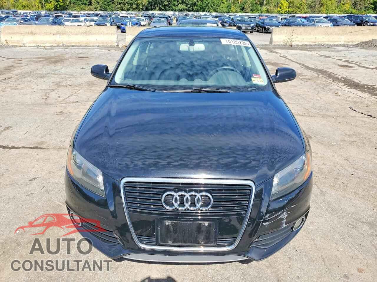 AUDI A3 2012 - WAUMFAFM2CA118580