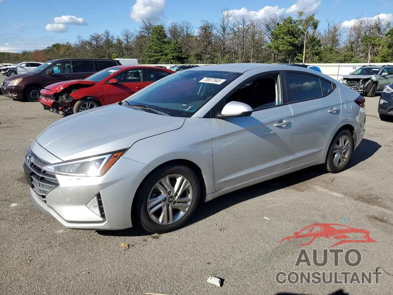 HYUNDAI ELANTRA 2019 - 5NPD84LF9KH462144
