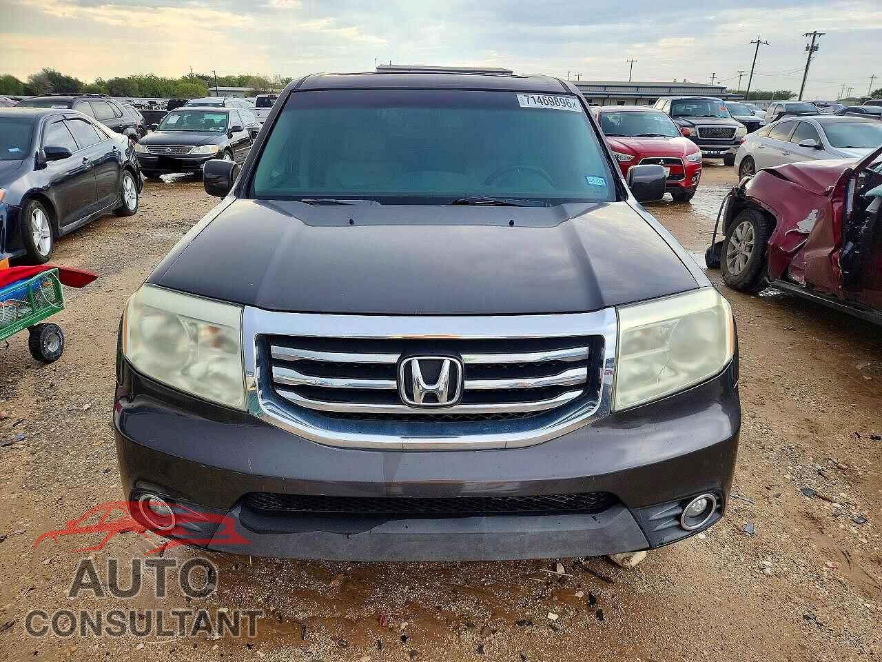 HONDA PILOT 2012 - 5FNYF3H52CB043103
