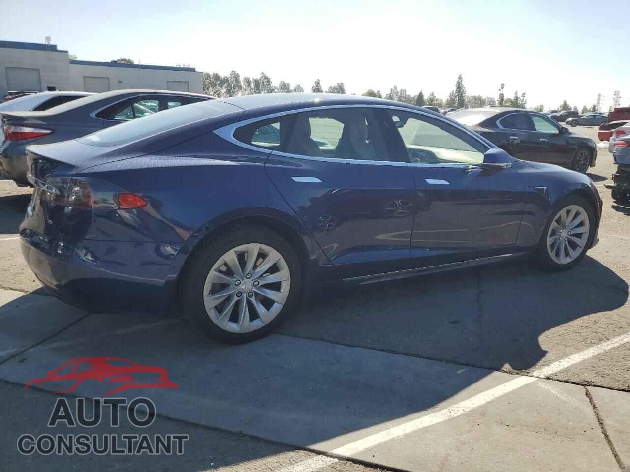 TESLA MODEL S 2017 - 5YJSA1E17HF185576