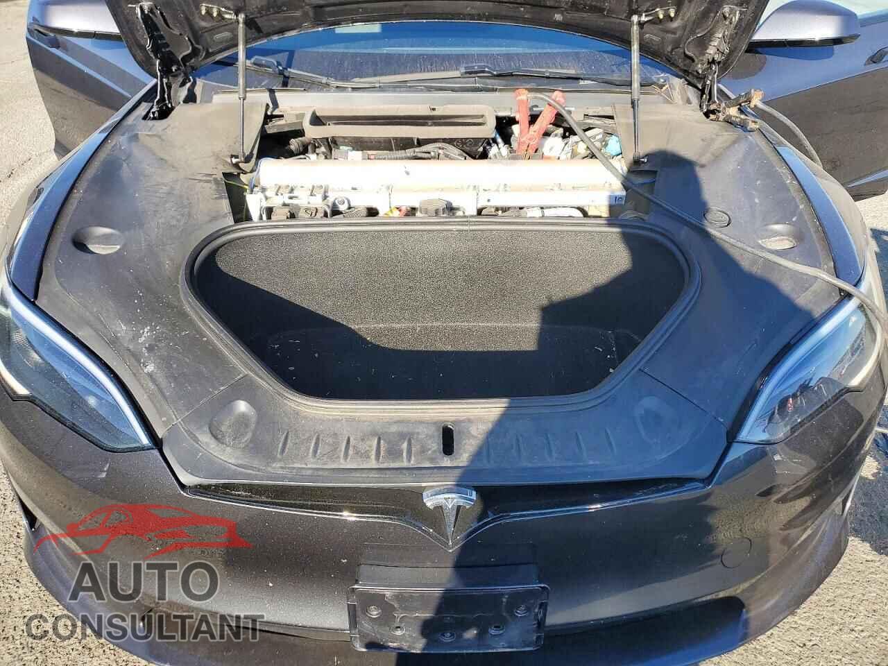 TESLA MODEL S 2023 - 5YJSA1E52PF529056