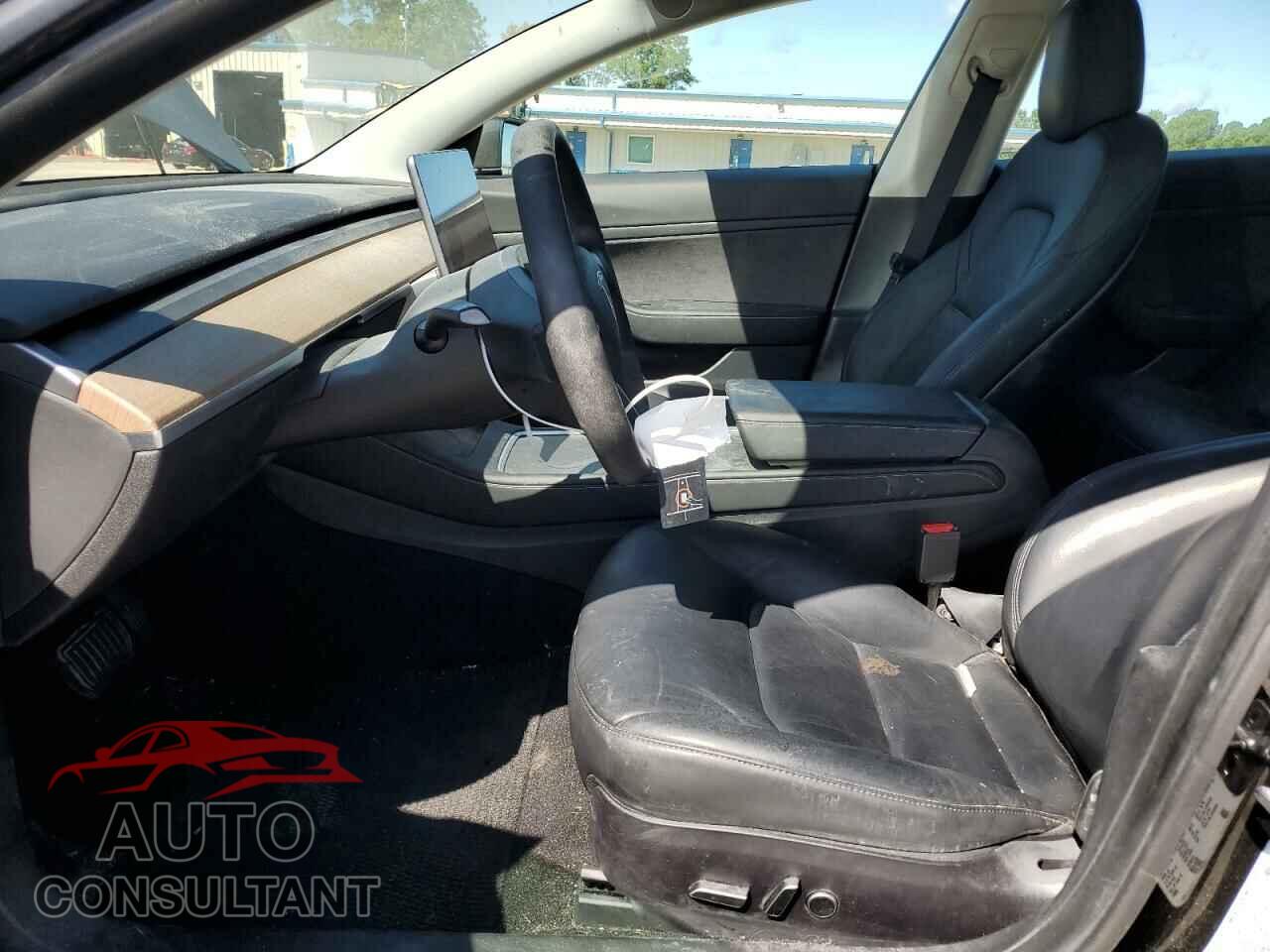 TESLA MODEL 3 2021 - 5YJ3E1EA4MF860447