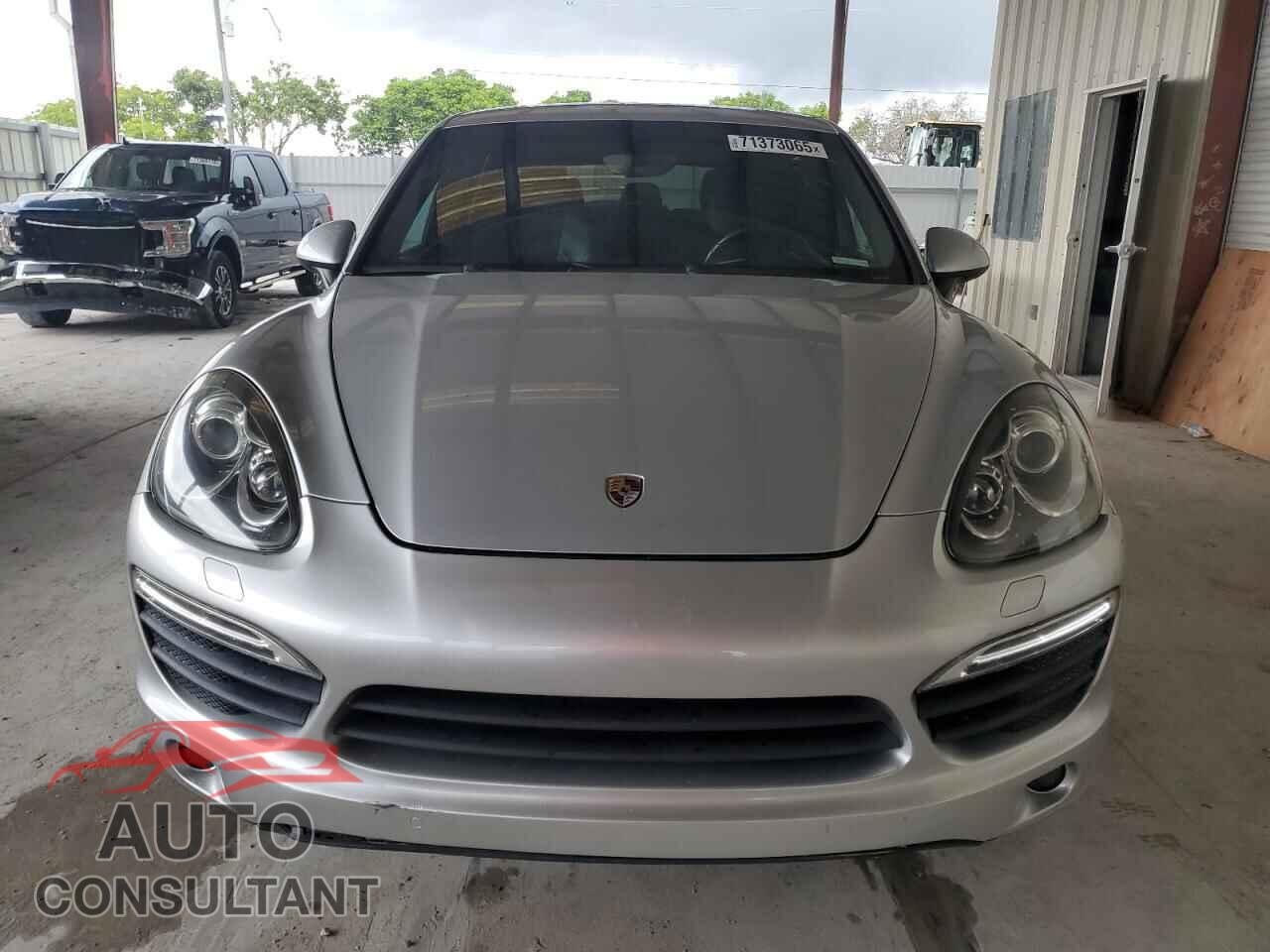 PORSCHE CAYENNE 2011 - WP1AB2A26BLA43395