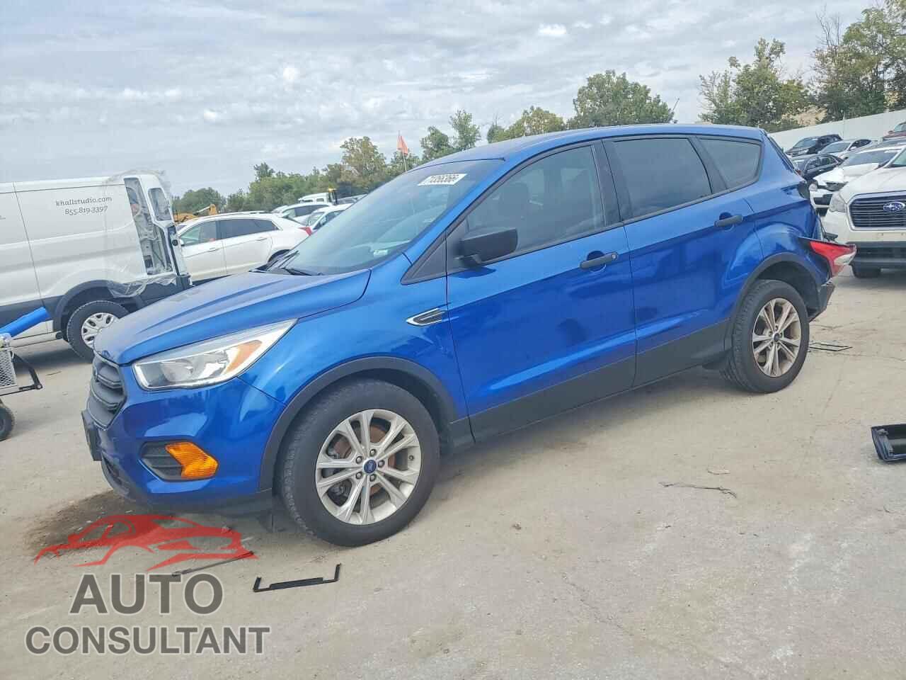 FORD ESCAPE 2017 - 1FMCU0F75HUC66121