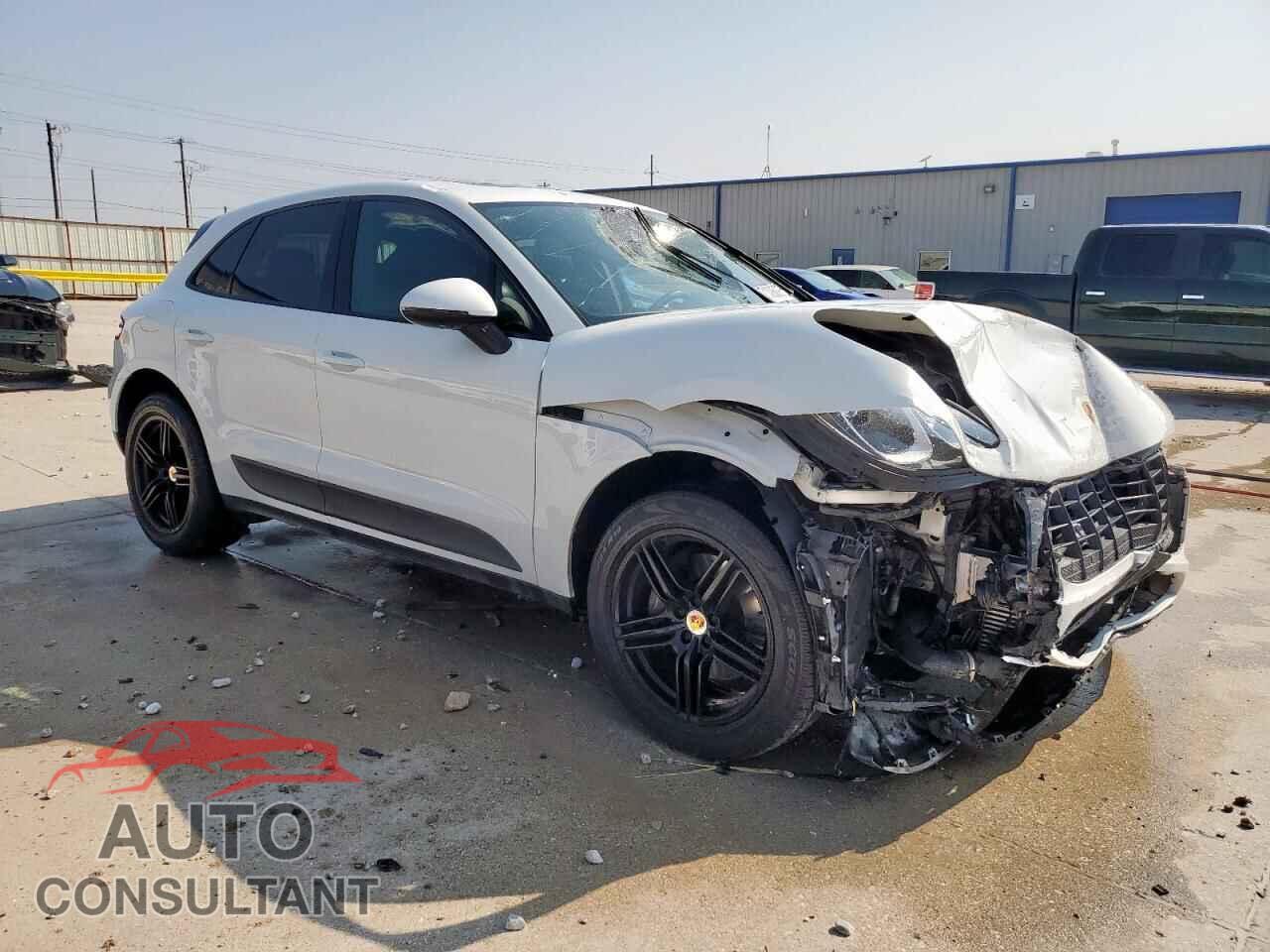 PORSCHE MACAN 2018 - WP1AA2A58JLB04662