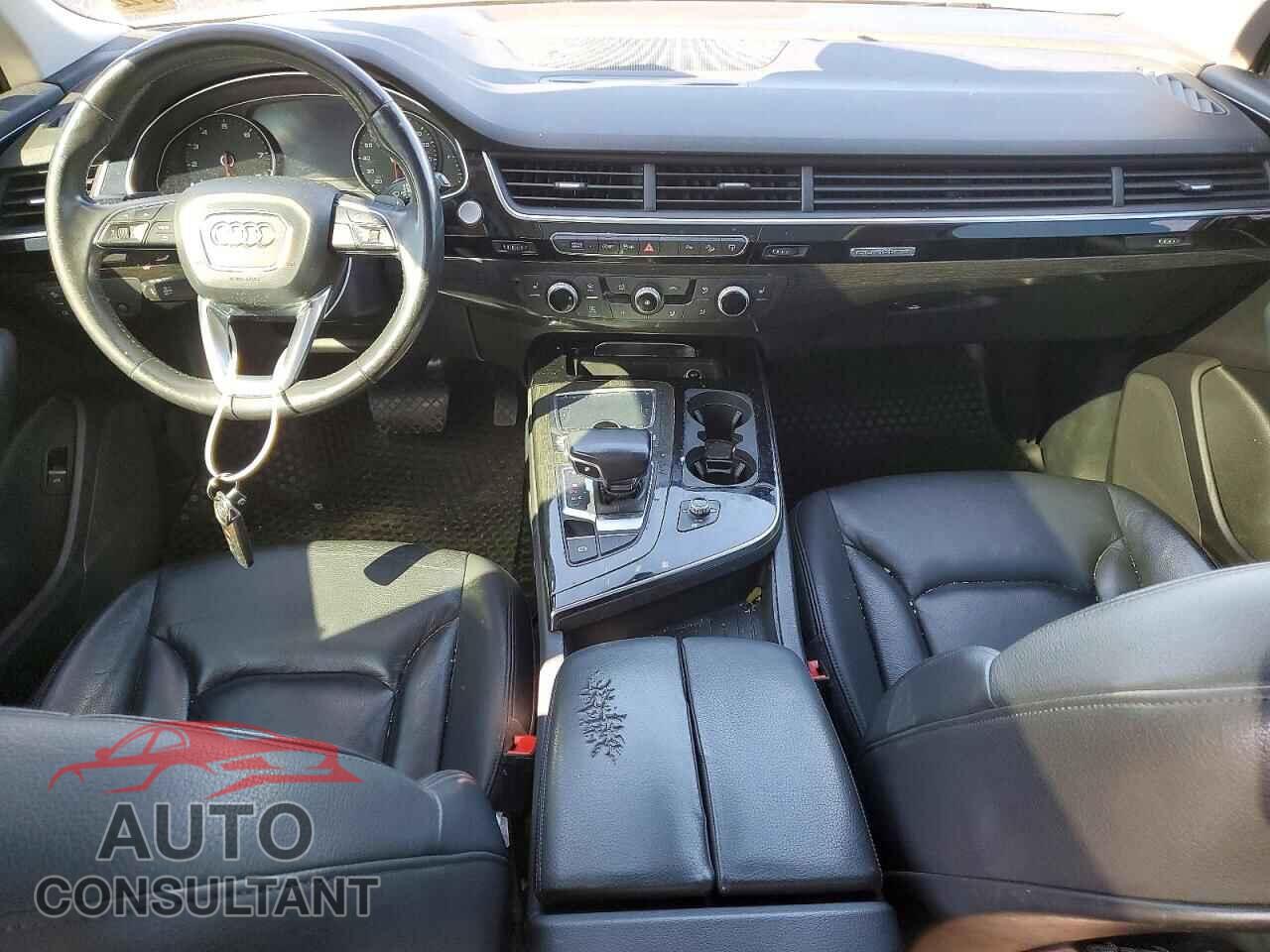 AUDI Q7 2017 - WA1AHAF76HD043389