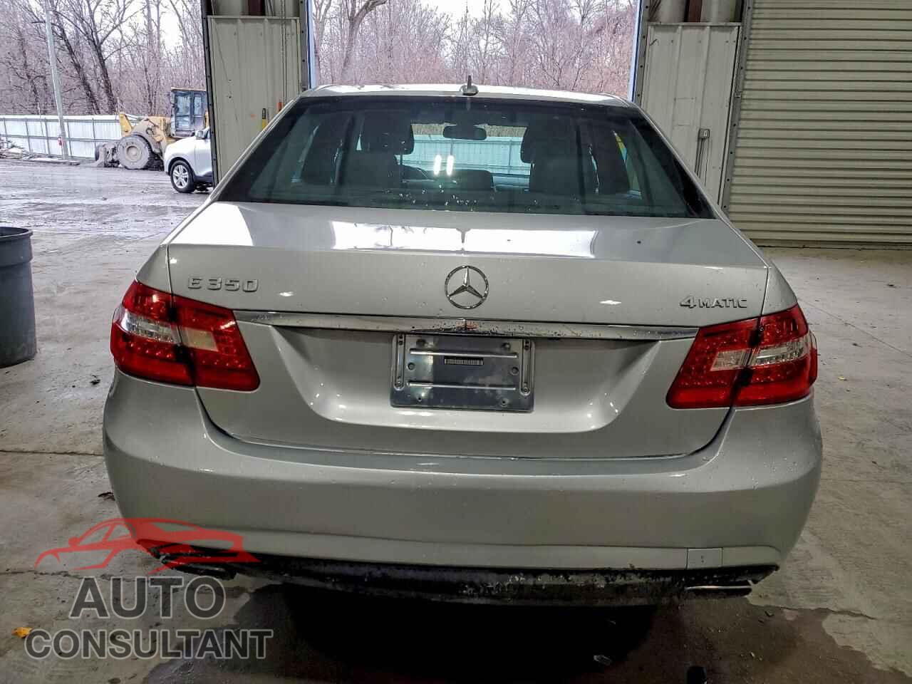 MERCEDES-BENZ E-CLASS 2010 - WDDHF8HB6AA098586