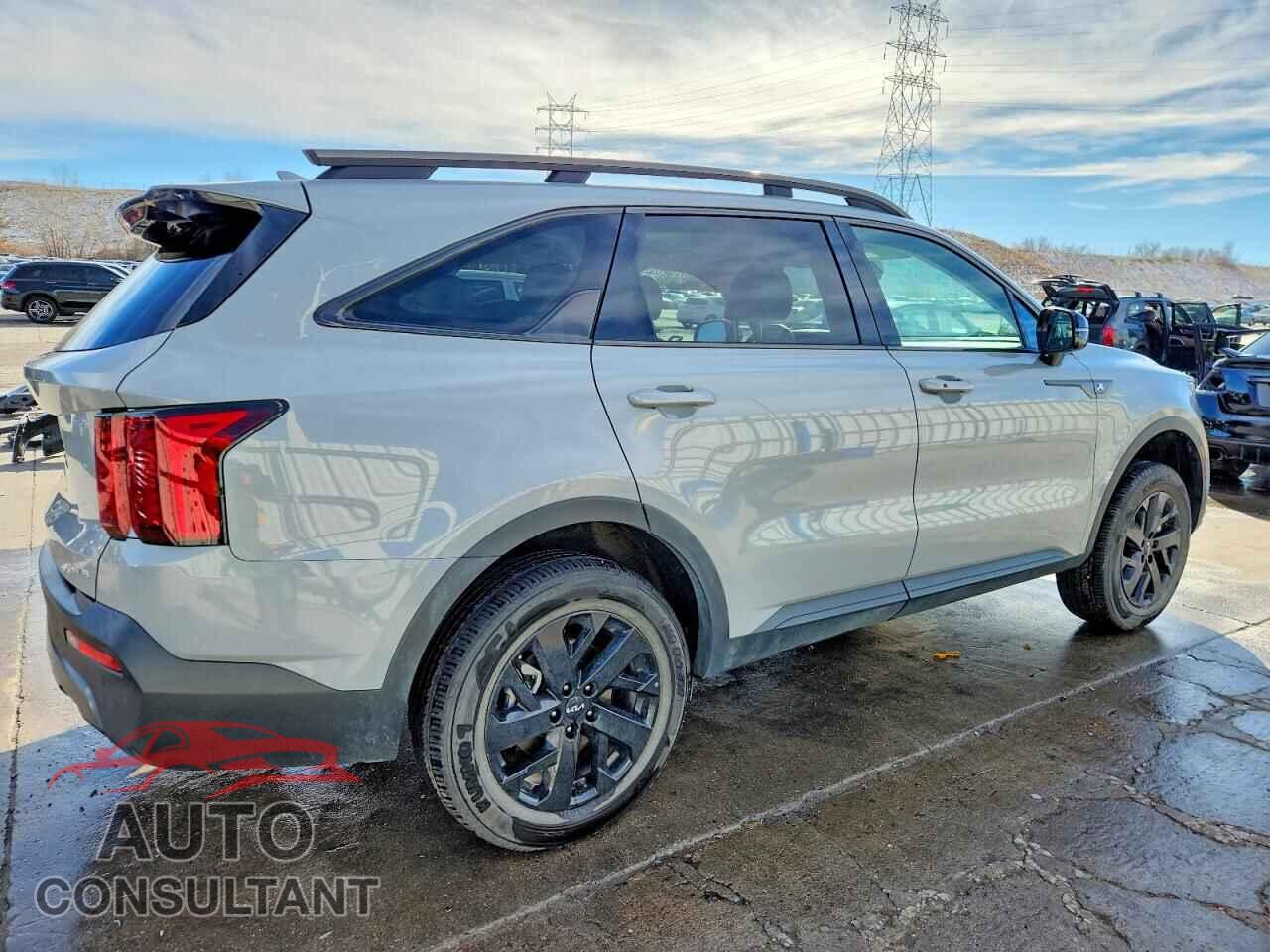 KIA SORENTO 2023 - 5XYRLDLC6PG243473