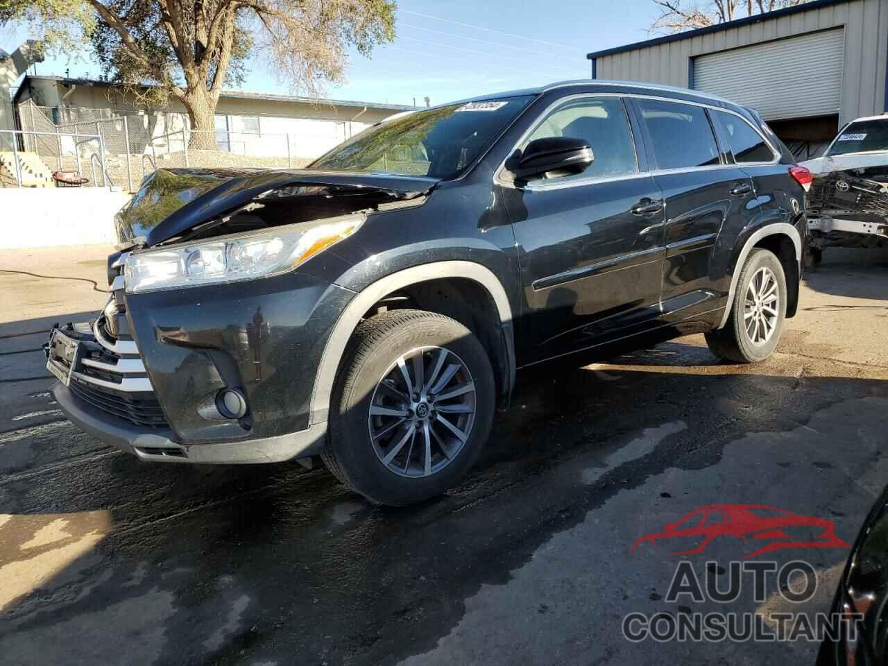 TOYOTA HIGHLANDER 2017 - 5TDKZRFH7HS211415