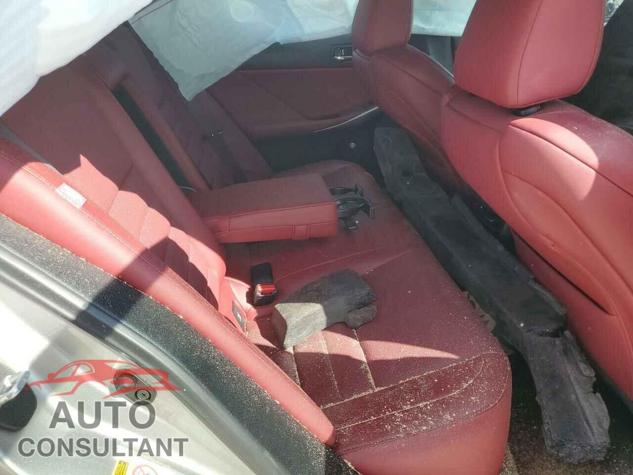 LEXUS IS 2016 - JTHBA1D21G5016307