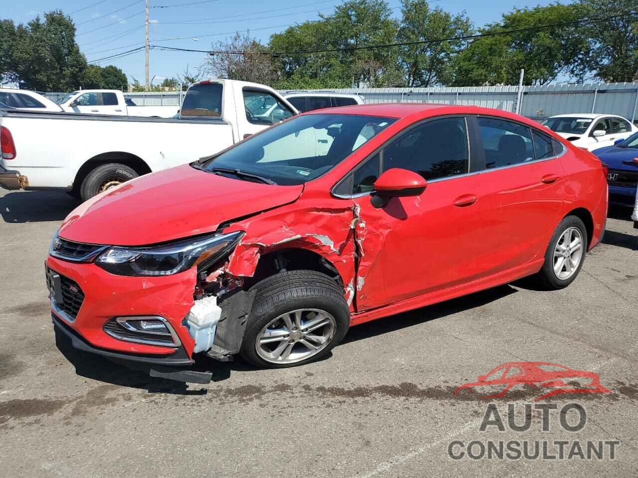 CHEVROLET CRUZE 2018 - 1G1BE5SM5J7205550