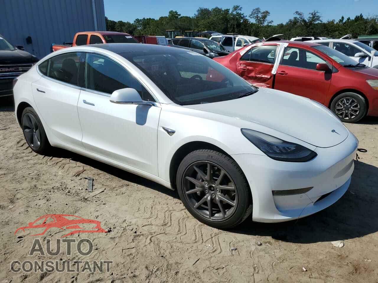TESLA MODEL 3 2018 - 5YJ3E1EB0JF108572