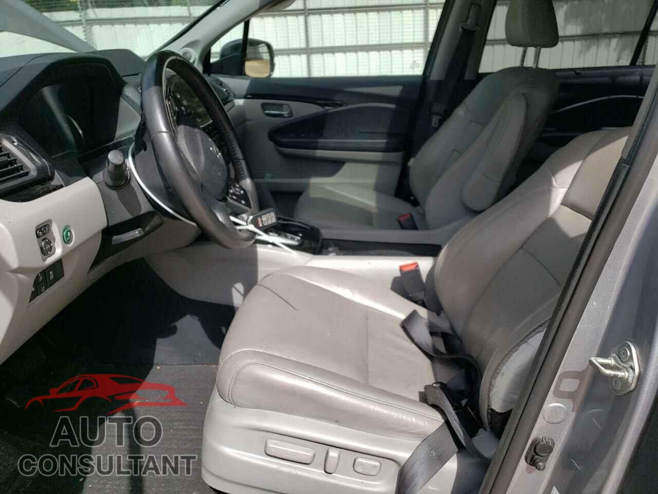 HONDA PILOT 2019 - 5FNYF6H00KB056534