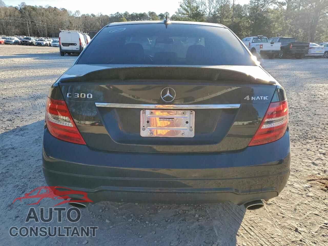 MERCEDES-BENZ C-CLASS 2012 - WDDGF8BB3CA597210