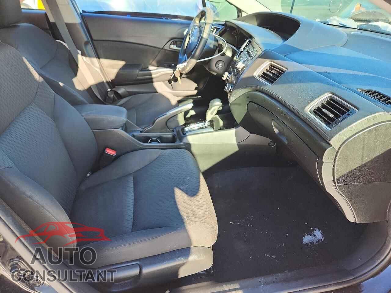 HONDA CIVIC 2015 - 2HGFB2F57FH533052
