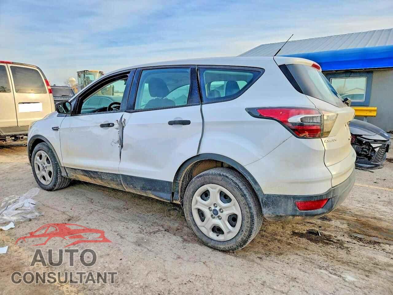 FORD ESCAPE 2017 - 1FMCU0F74HUB29266