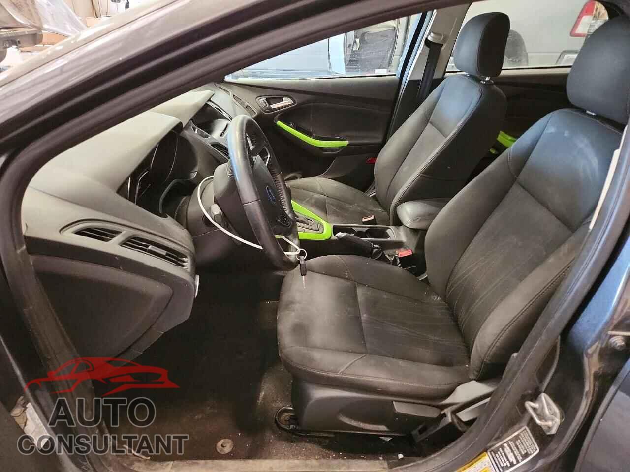 FORD FOCUS 2017 - 1FADP3F2XHL205798