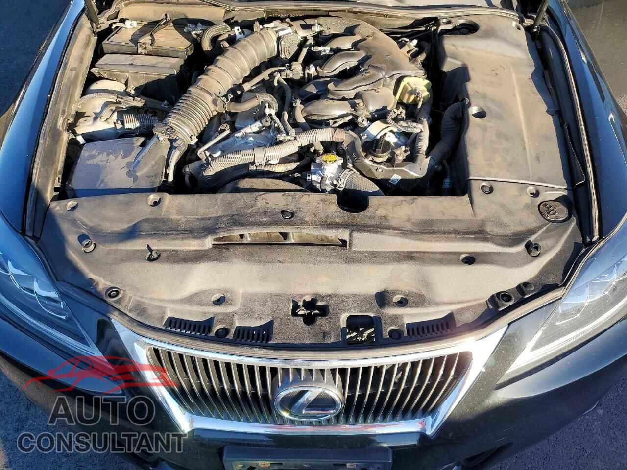 LEXUS IS 2011 - JTHBF5C27B5144327