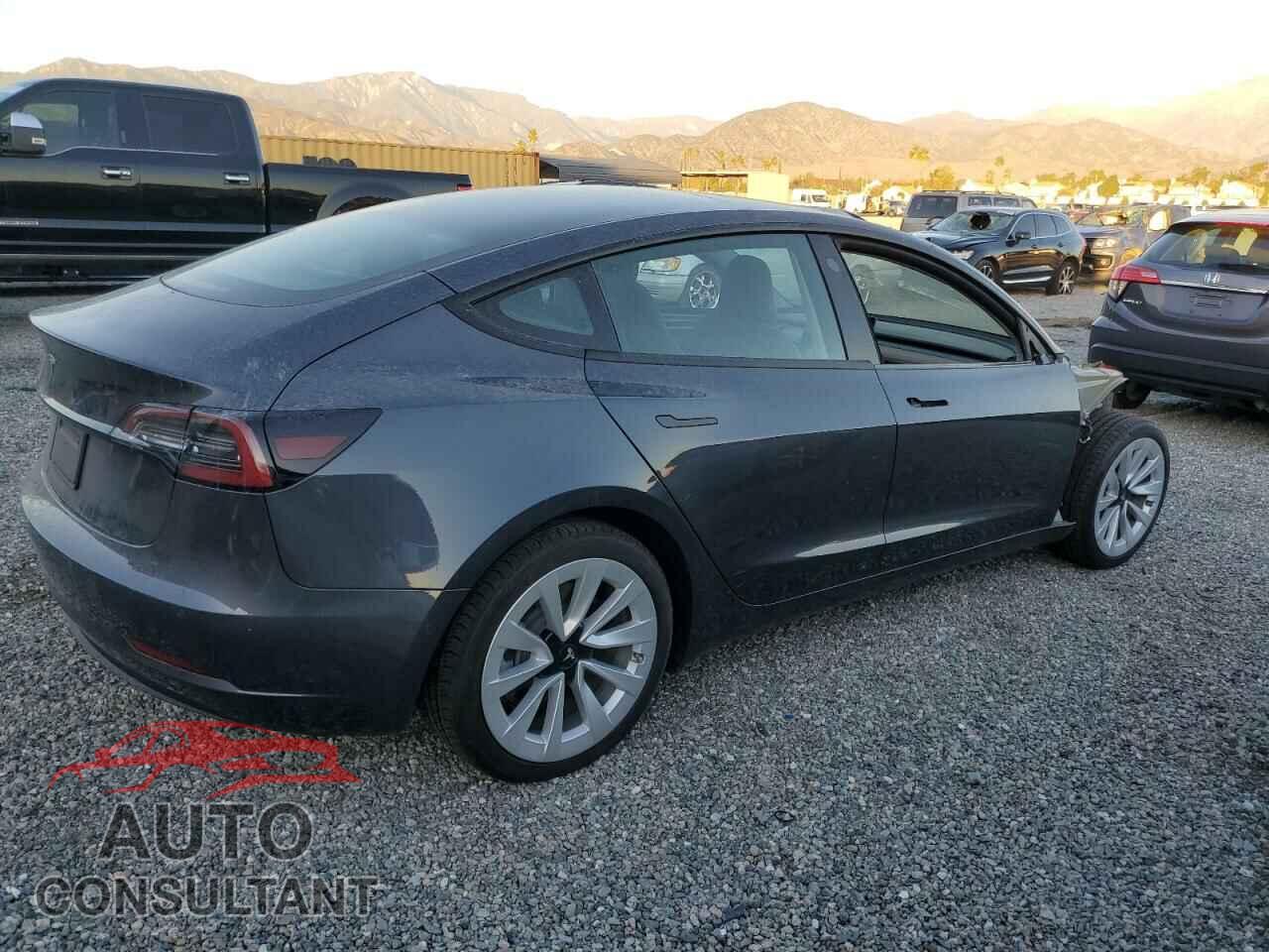 TESLA MODEL 3 2022 - 5YJ3E1EA5NF208972