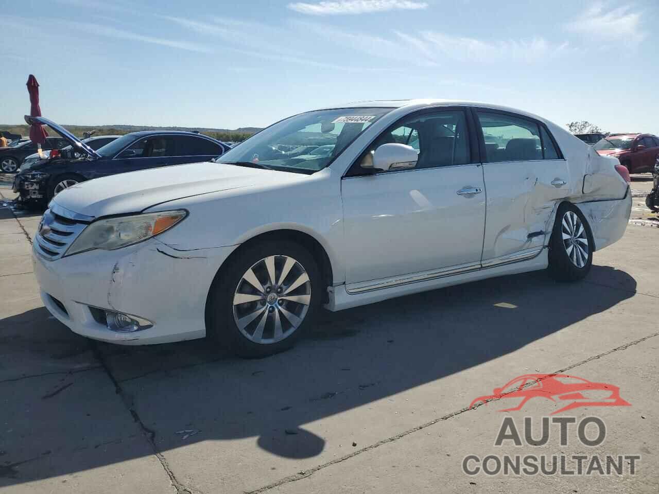 TOYOTA AVALON 2011 - 4T1BK3DB2BU421242