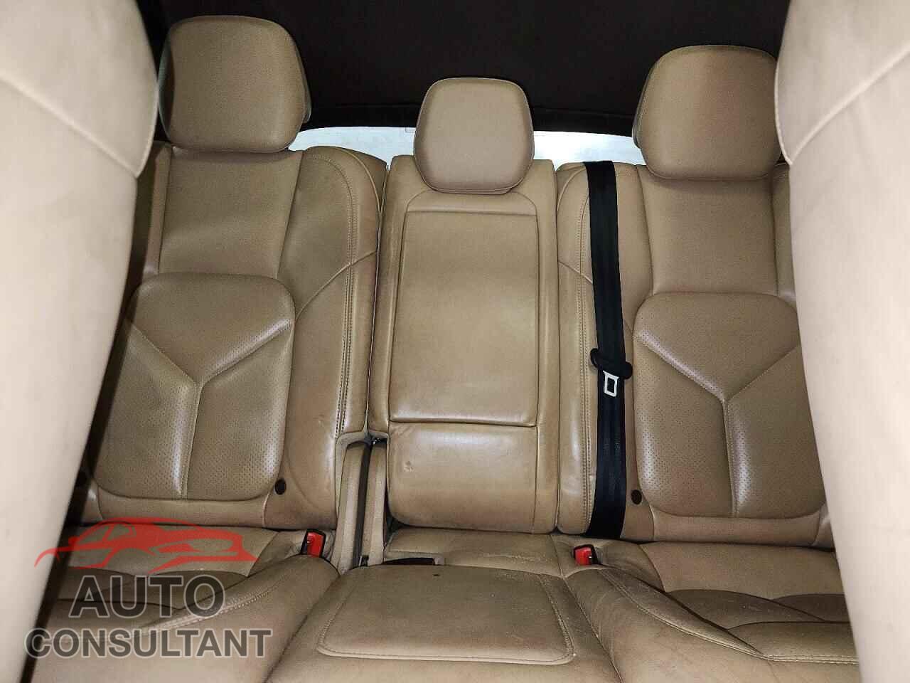 PORSCHE CAYENNE 2016 - WP1AB2A2XGLA93658
