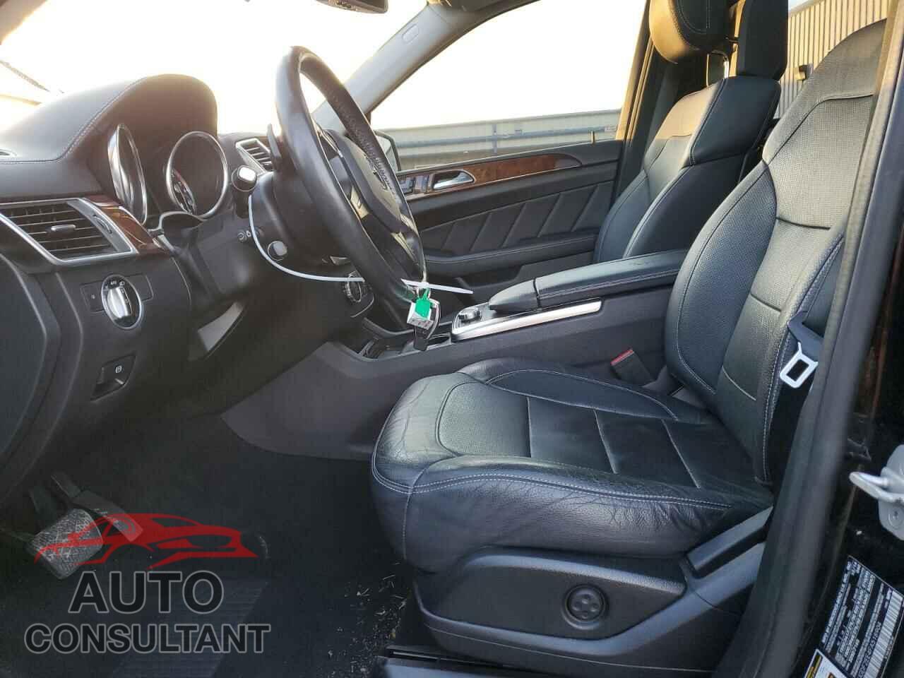 MERCEDES-BENZ GL-CLASS 2015 - 4JGDF2EE4FA518904