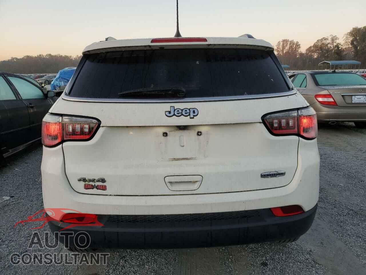 JEEP COMPASS 2020 - 3C4NJDBB4LT145526