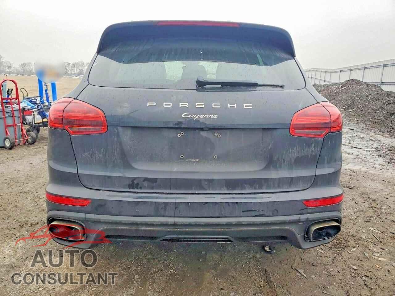 PORSCHE CAYENNE 2017 - WP1AA2A22HKA81319