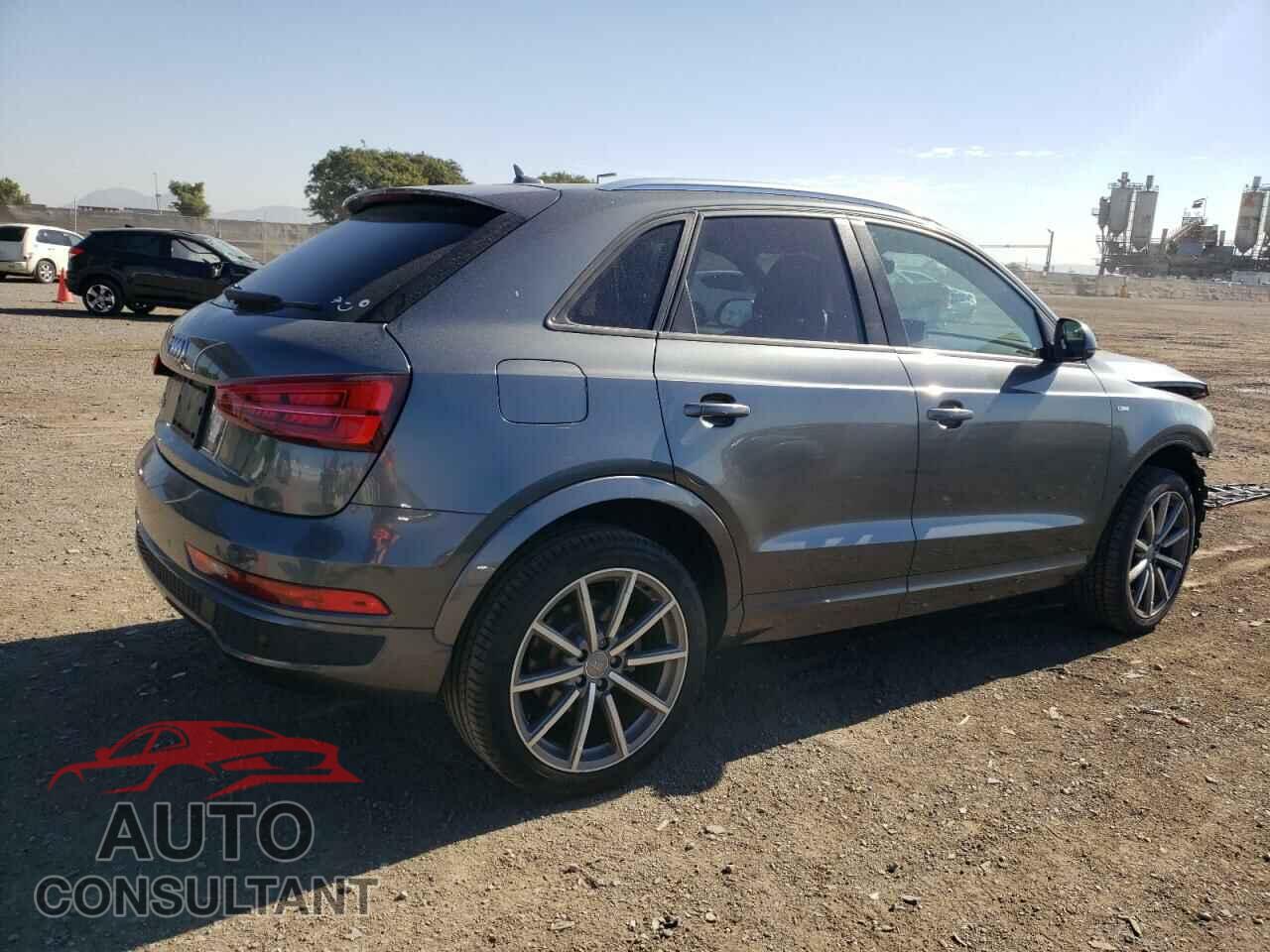 AUDI Q3 2018 - WA1BCCFS4JR034802