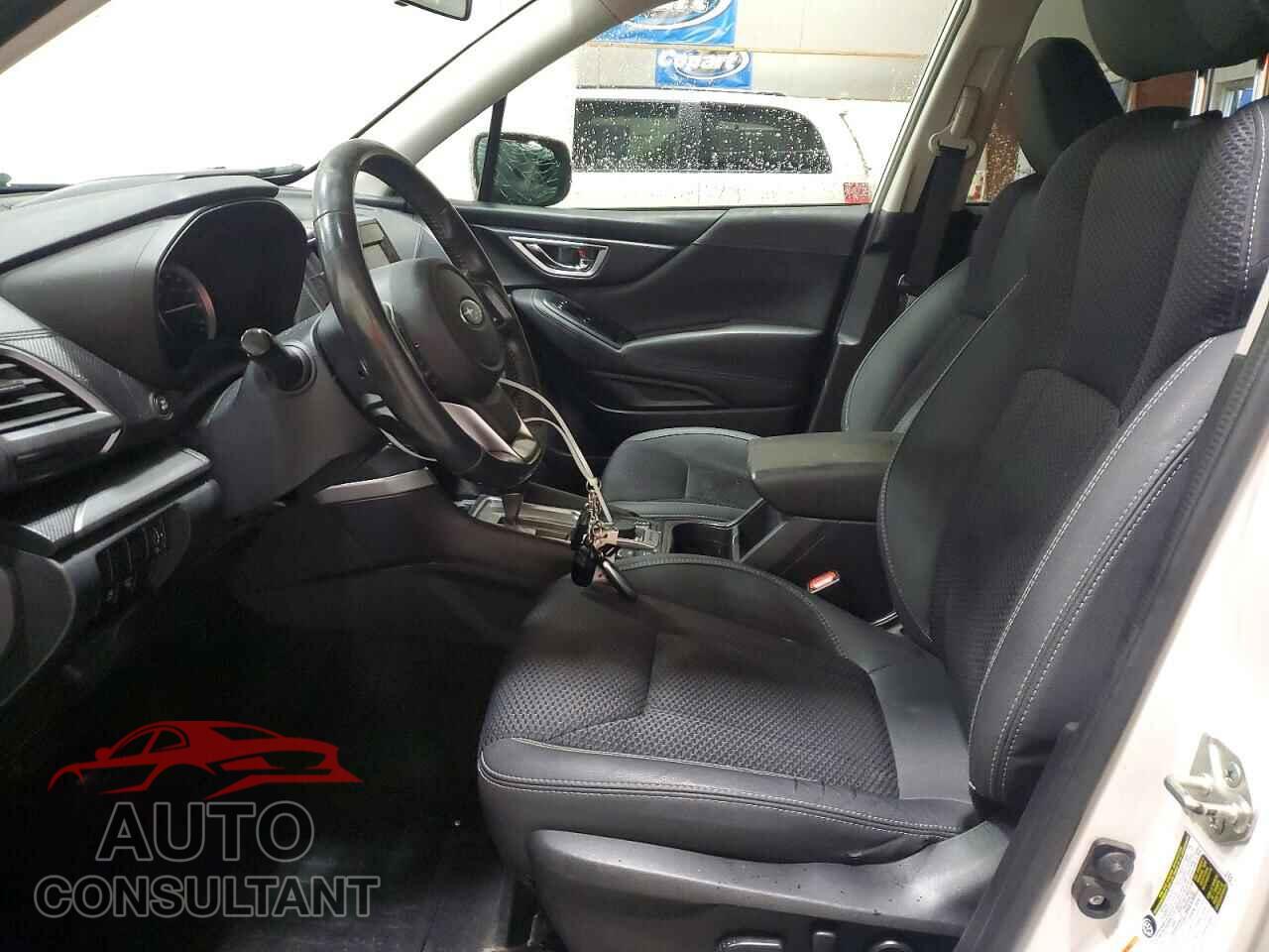 SUBARU FORESTER 2019 - JF2SKAGC6KH551077