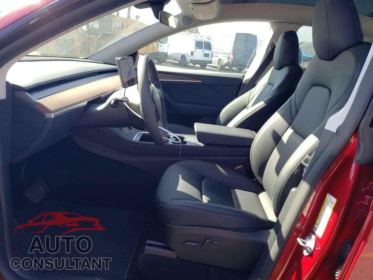 TESLA MODEL Y 2024 - 7SAYGDED7RF052678