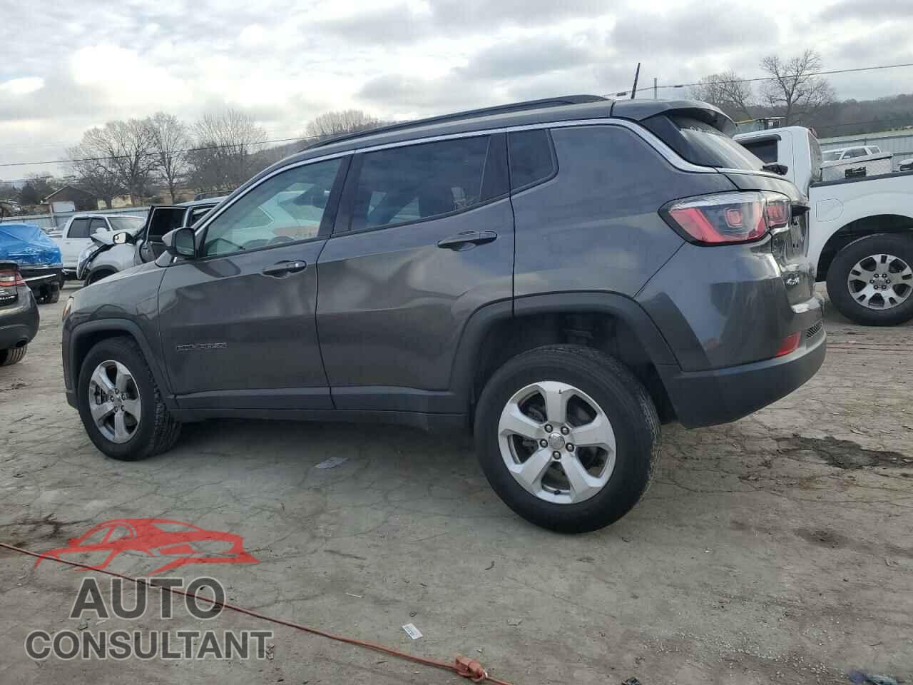 JEEP COMPASS 2018 - 3C4NJDBB2JT348914