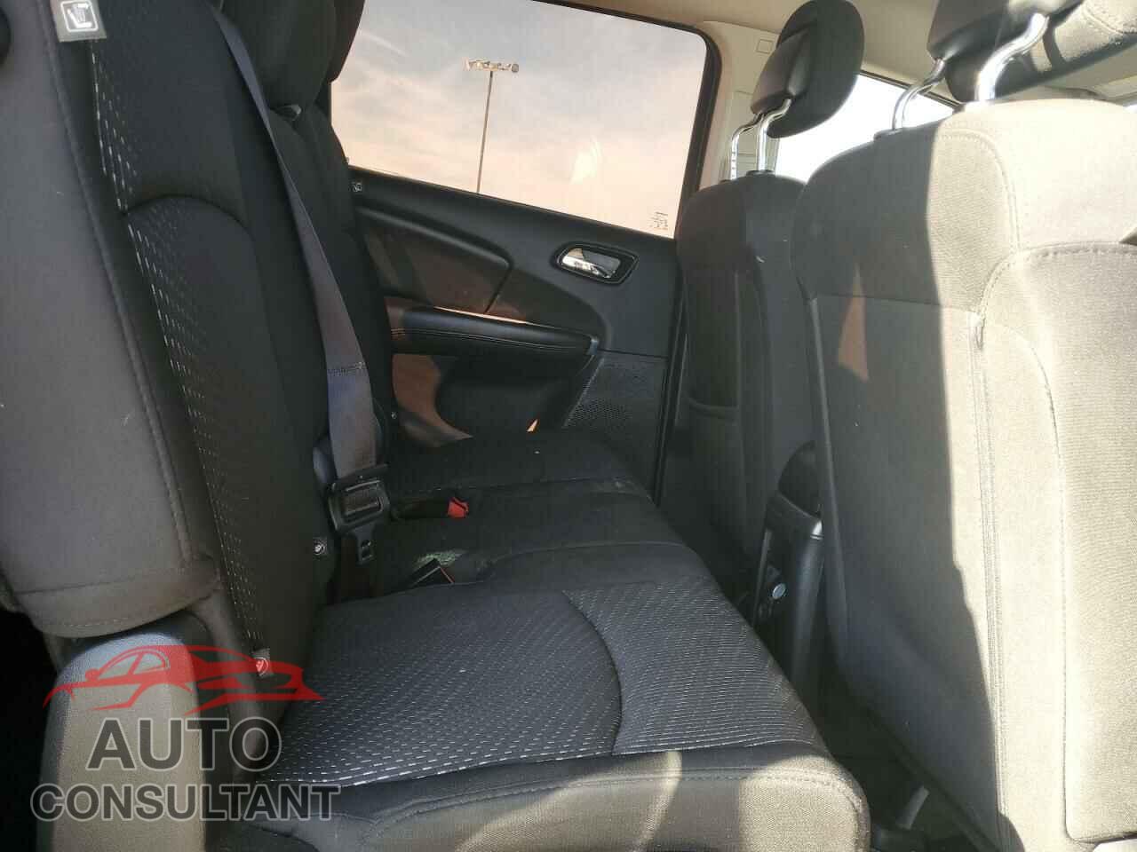 DODGE JOURNEY 2015 - 3C4PDCAB3FT529426