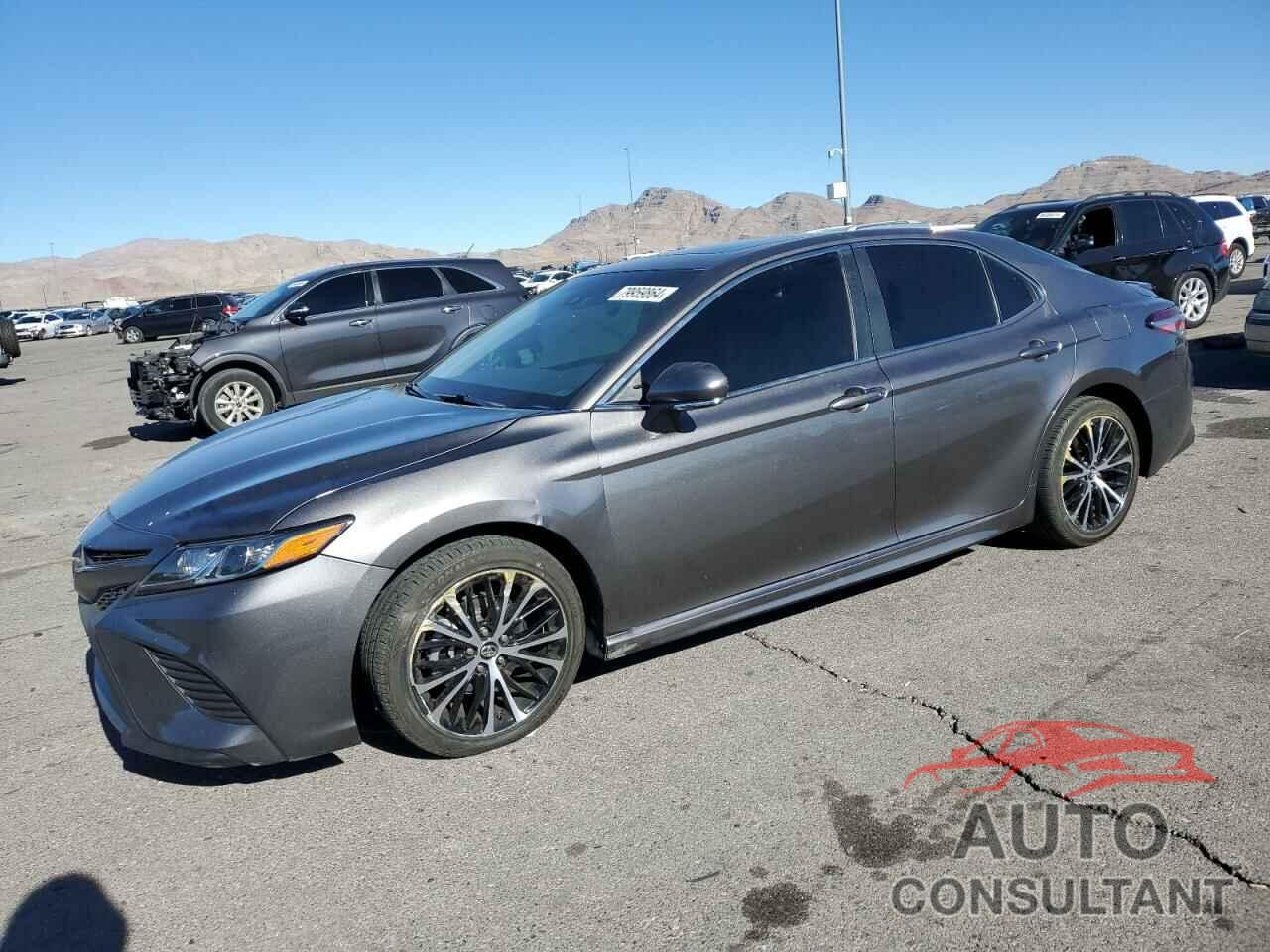 TOYOTA CAMRY 2018 - 4T1B11HK5JU601377