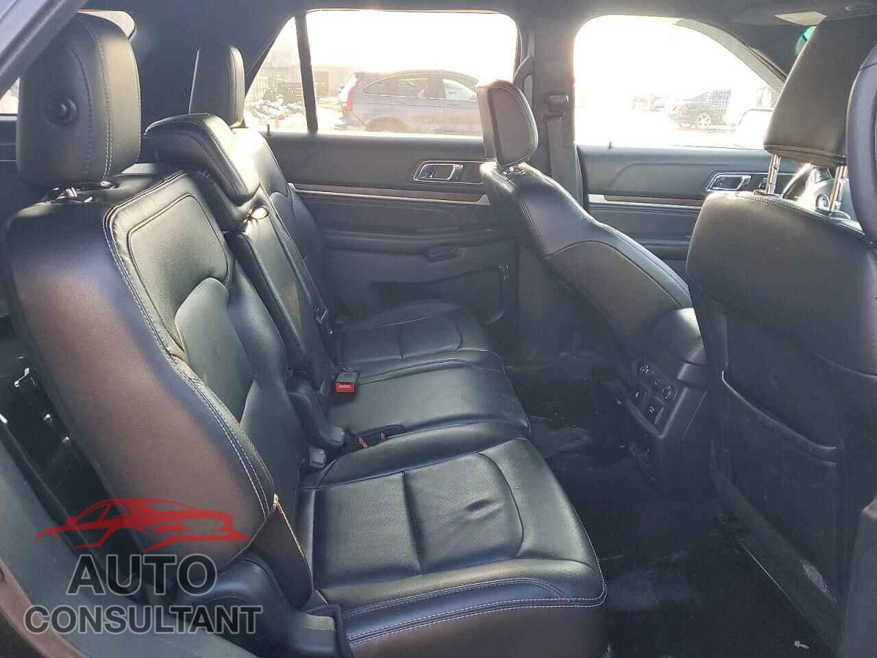 FORD EXPLORER 2018 - 1FM5K8F89JGB33579