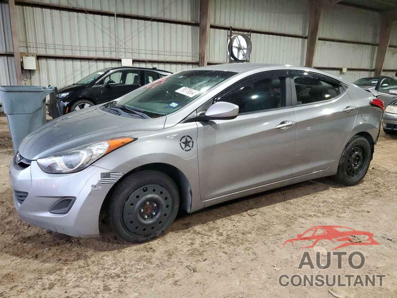 HYUNDAI ELANTRA 2013 - KMHDH4AE8DU015609