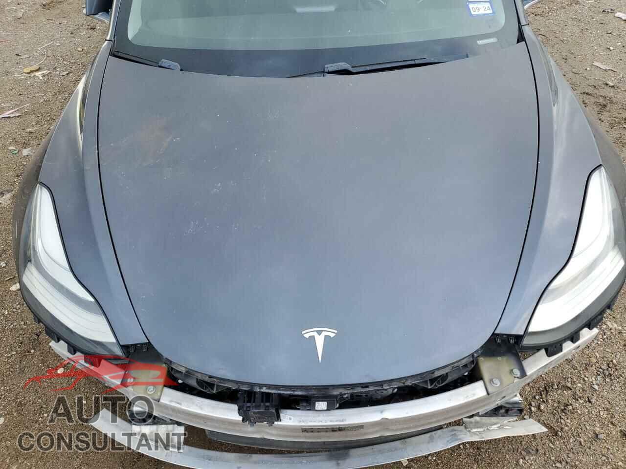 TESLA MODEL 3 2018 - 5YJ3E1EB5JF073012