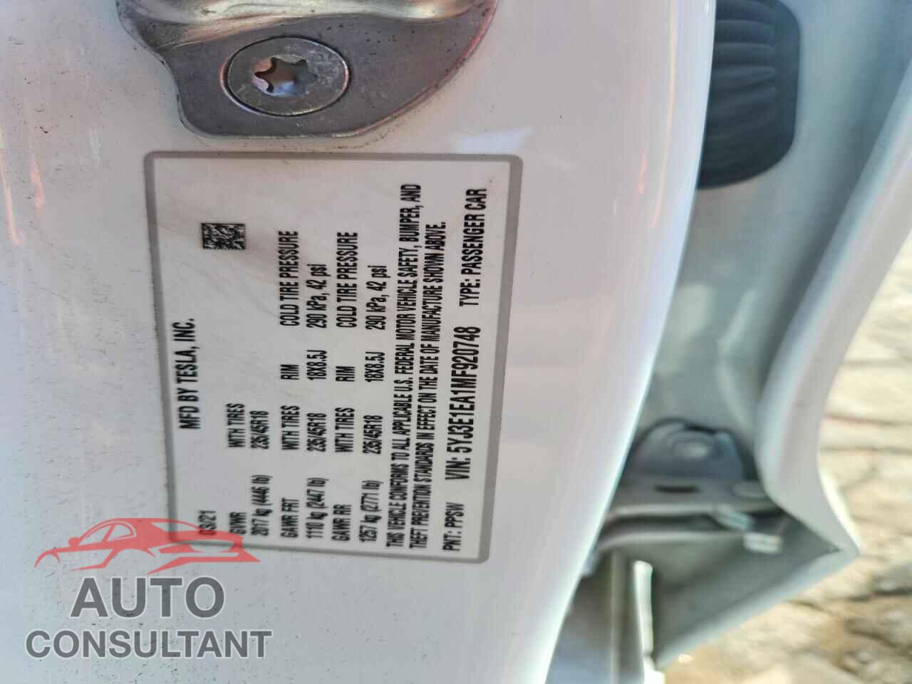 TESLA MODEL 3 2021 - 5YJ3E1EA1MF920748